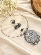 Navratri Special Oxidized Silver Round Pendant Necklace Set